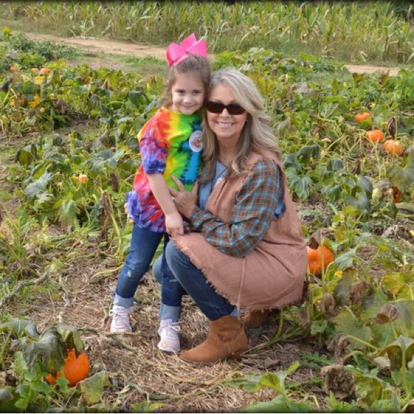 Kori Fall Chambray Top - Picture 11 of 11